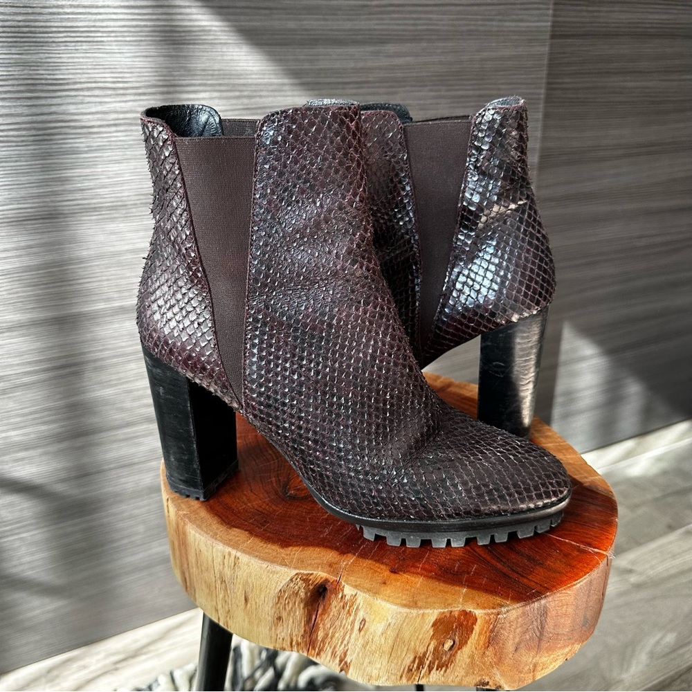 Uterque Brown Burgundy Snakeskin Leather Boots with Platform